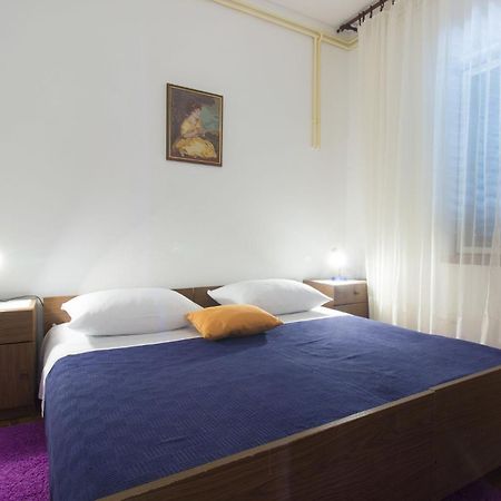 Apartments Vince Примоштен Экстерьер фото