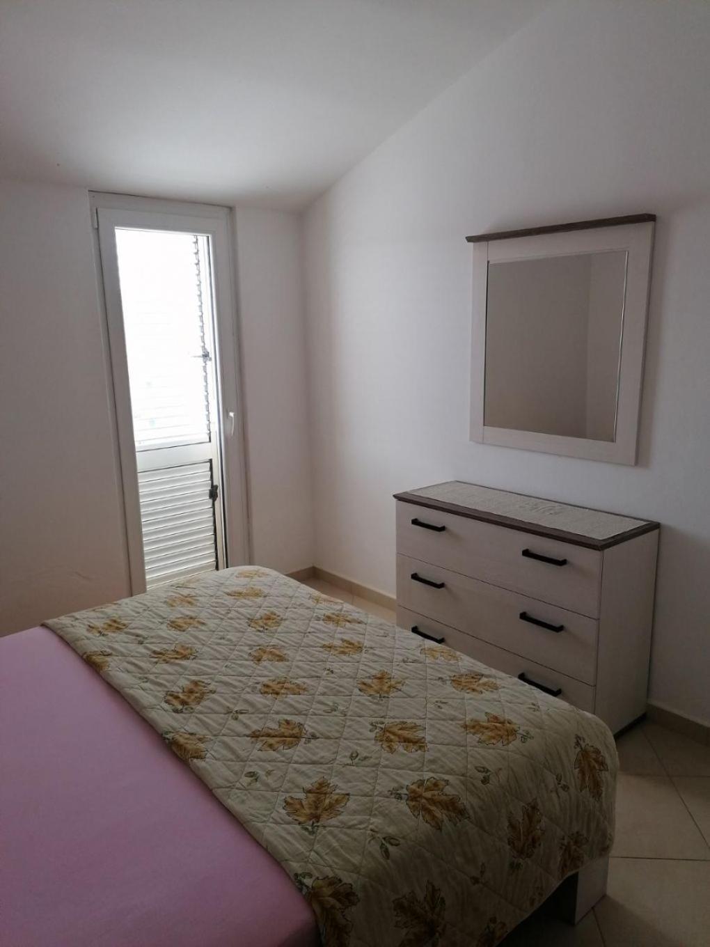Apartments Vince Примоштен Экстерьер фото