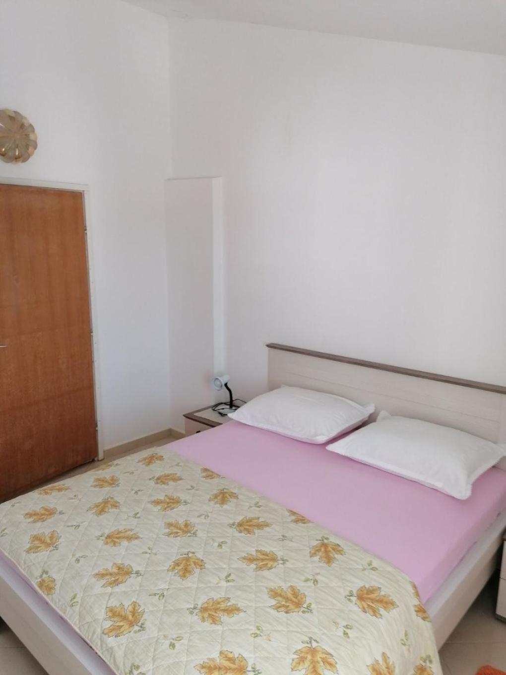 Apartments Vince Примоштен Экстерьер фото