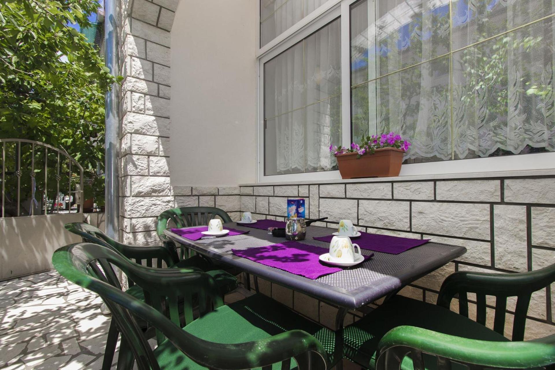 Apartments Vince Примоштен Экстерьер фото