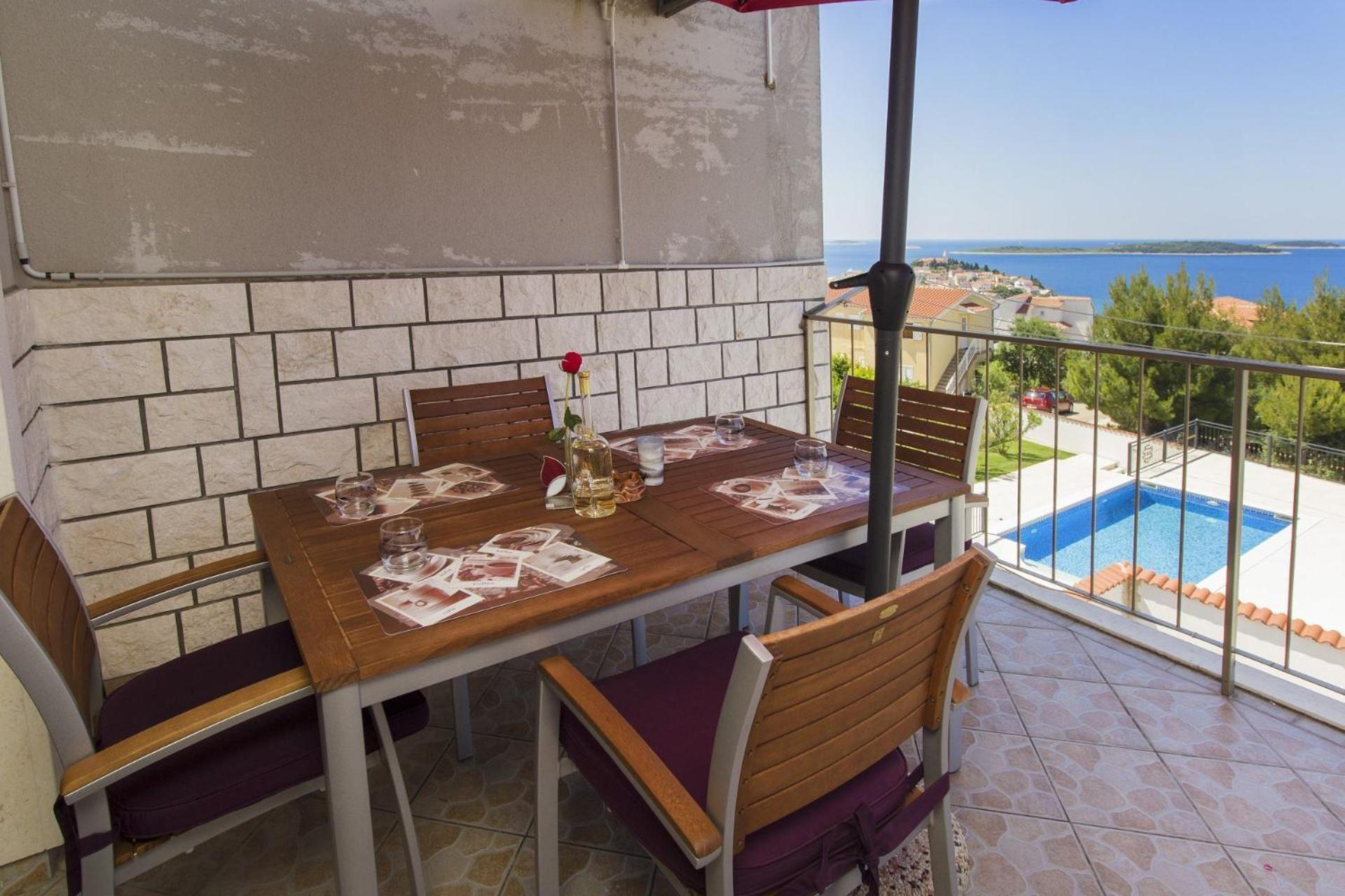 Apartments Vince Примоштен Экстерьер фото