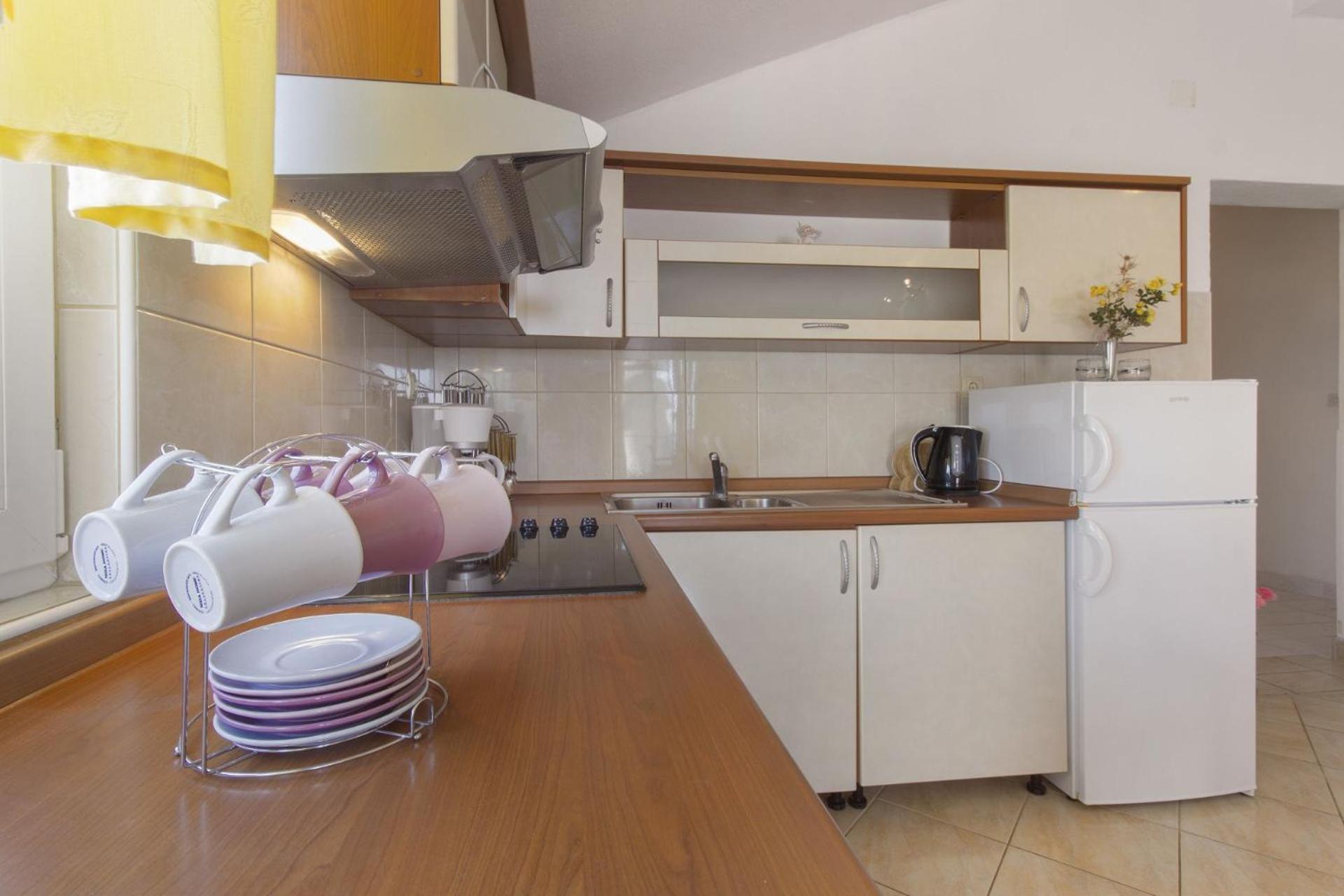 Apartments Vince Примоштен Экстерьер фото