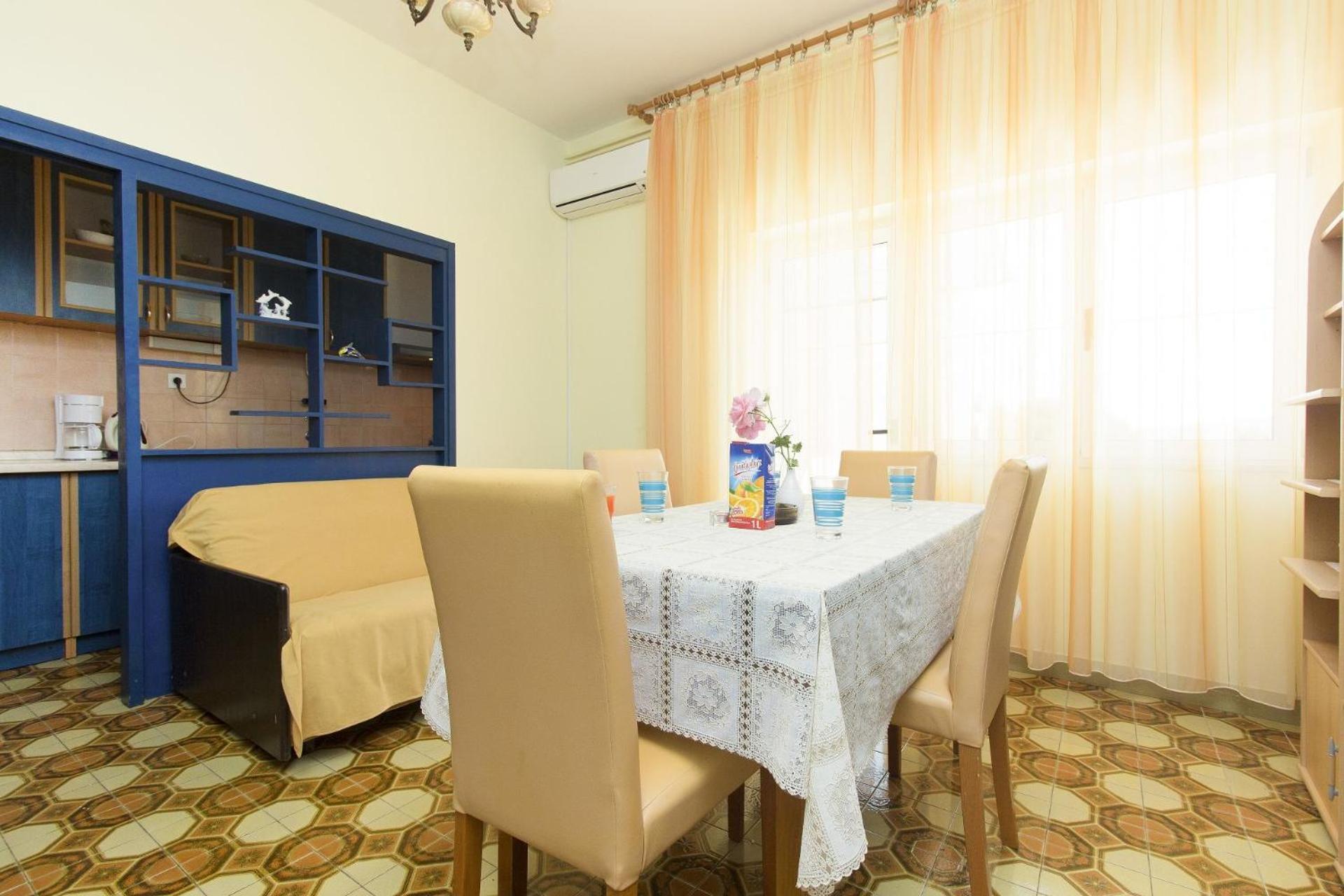 Apartments Vince Примоштен Экстерьер фото