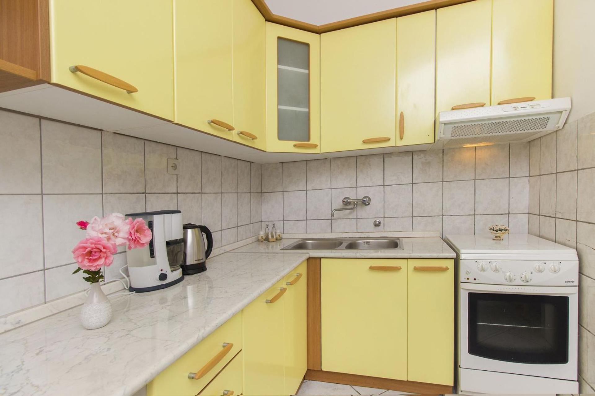Apartments Vince Примоштен Экстерьер фото
